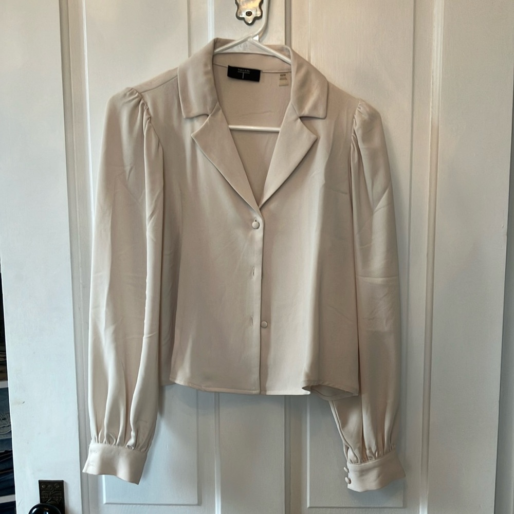 Tahari Beige/Cream crop Blouse